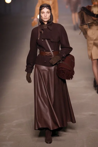 Look 37